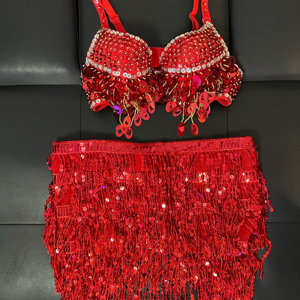 I’m selling all my festival outfits because I will not use them anymore.